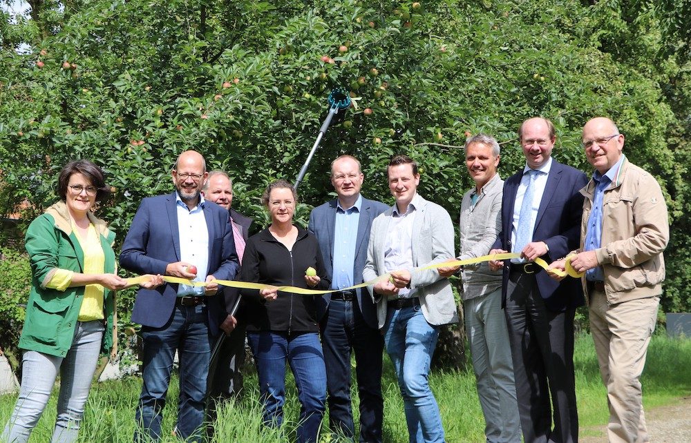 Aktion gelbes Band: Obst ernten und genießen